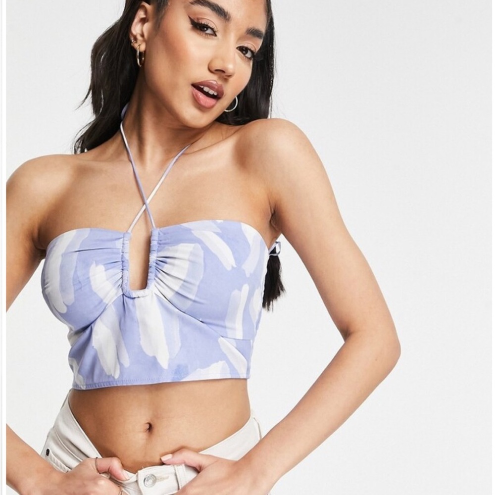 Abercrombie & Fitch Halter Crop Top